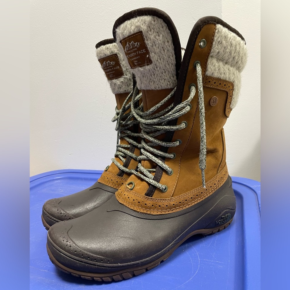 THE NORTH FACE Shellista II Brown Boots size 9 EUC
